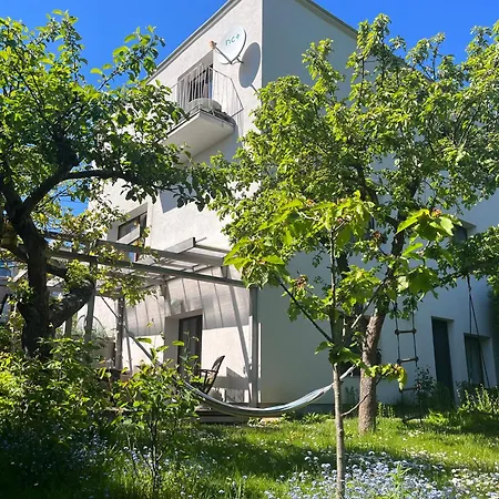 Mily - Redlowo Lägenhet *