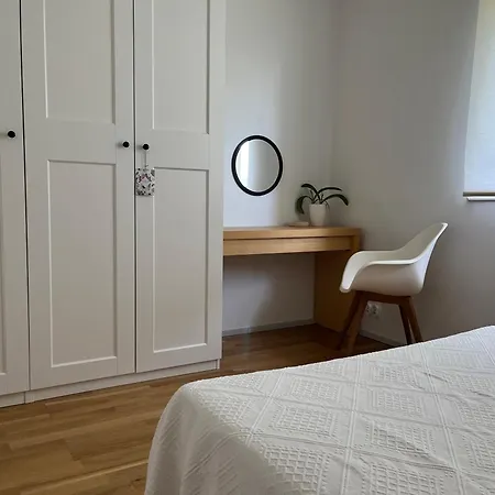 Mily - Redlowo Lägenhet *